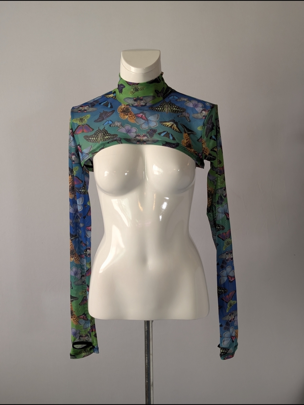 Club Exx Butterflys Print Sheer Crop Long-Sleeve Top - Green/Blue Size Medium